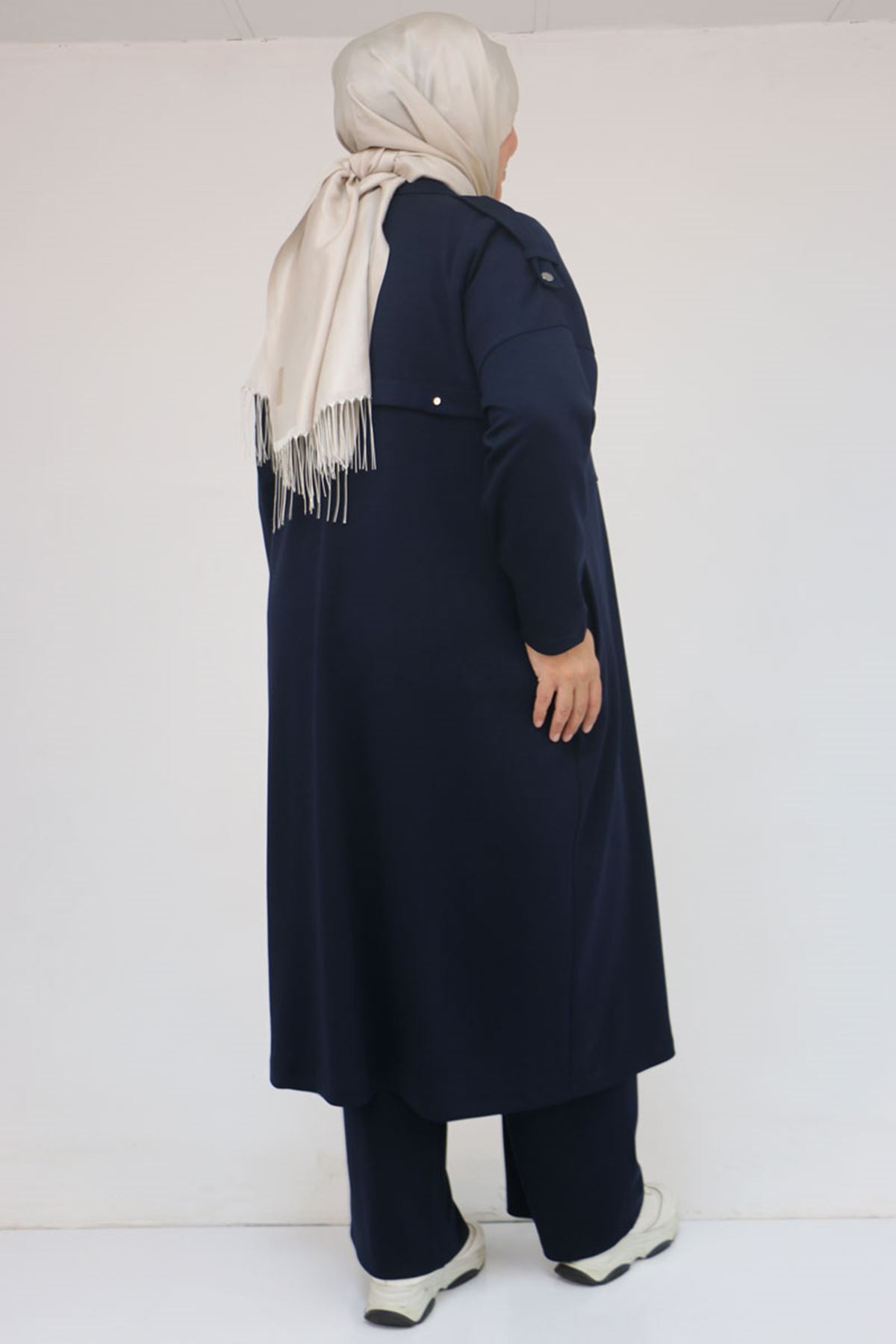 57035 Büyük Beden Omzu Apoletli Çıtçıt Detaylı Modal Takım - Lacivert