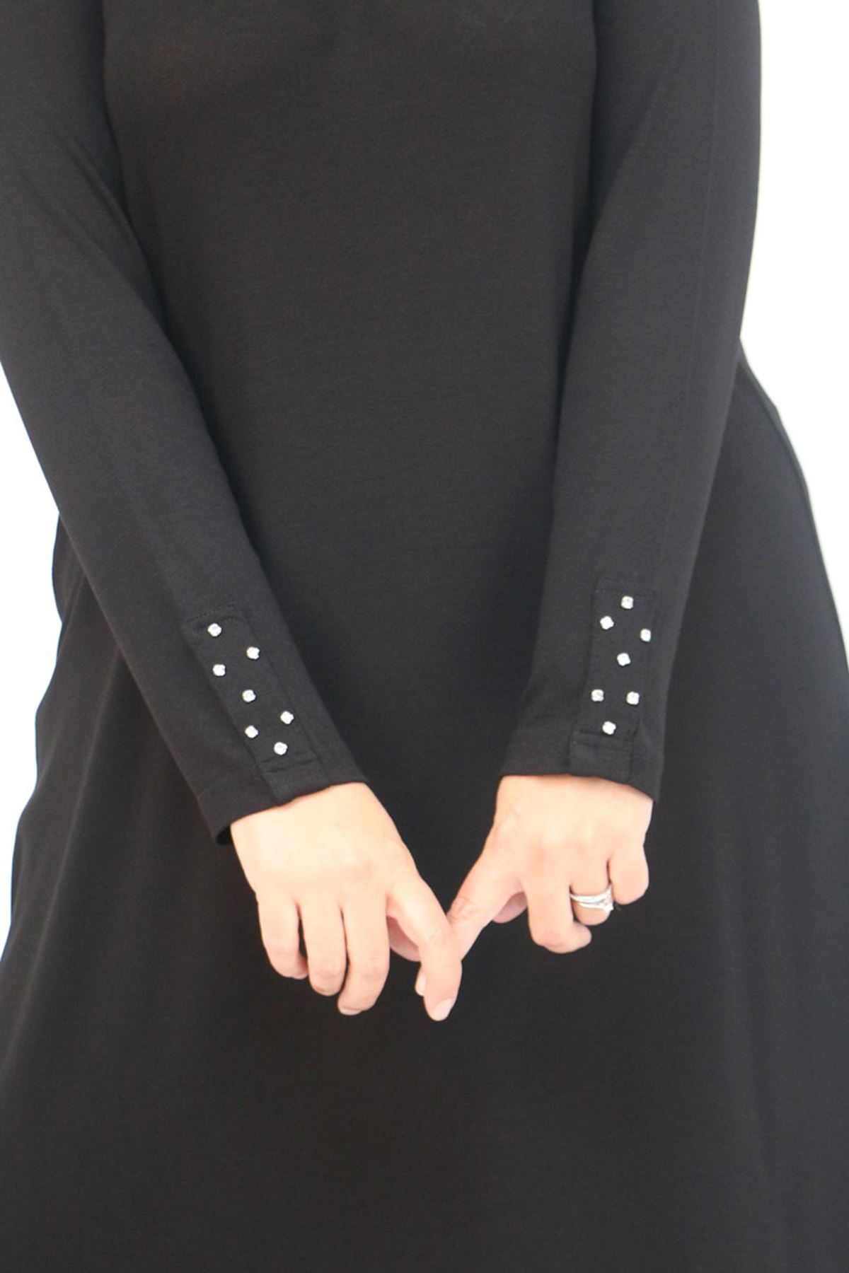 58115 Büyük Beden Kolunda Beyoğlu Detaylı Çilek Tunik - Siyah