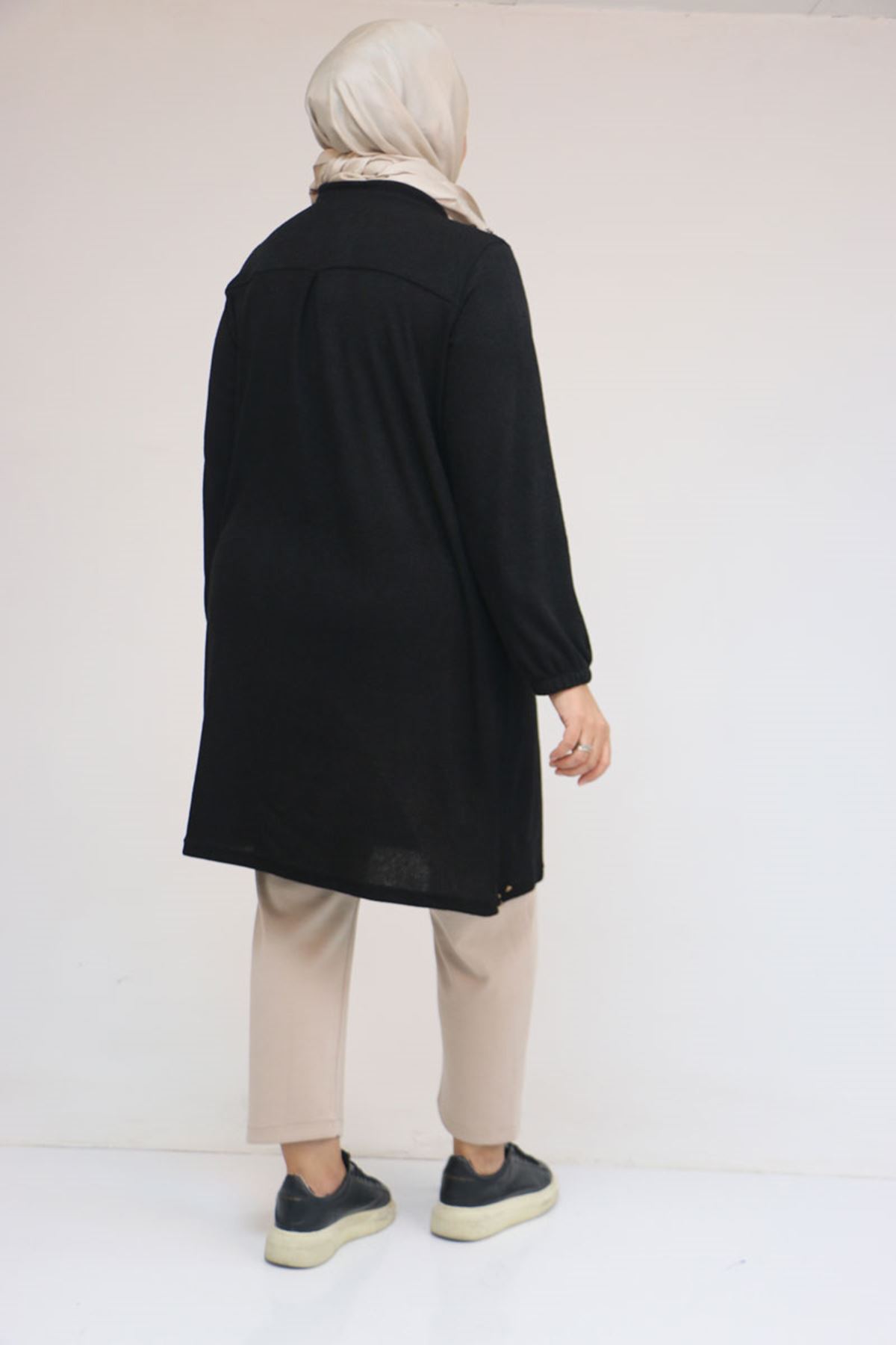 58155 Büyük Beden Kolları Lastikli Perçinli Mir Tunik - Siyah