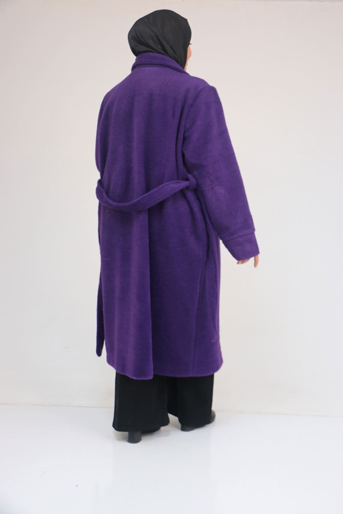 53049 Büyük Beden Keçe Kalın Manşetli Kaban - Mor