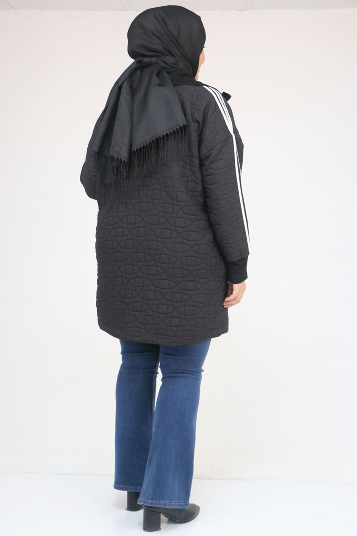 53060 Büyük Beden Omuzdan Şeritli Kapitone Fermuarlı Ceket - Siyah-Beyaz