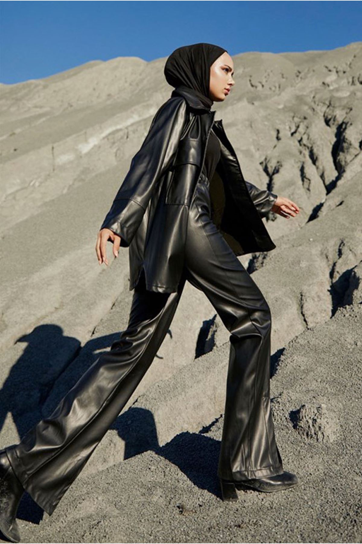 26K3062 - SİYAH - DERİ TAKIM 