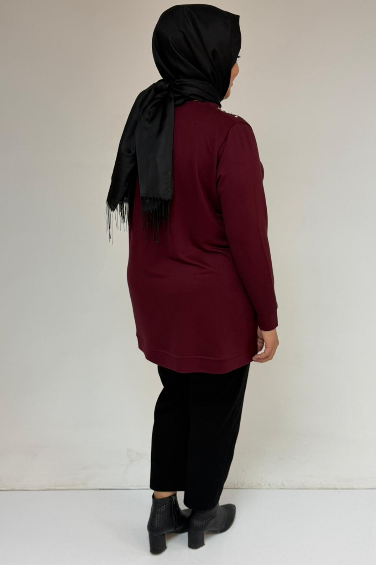 58171 Büyük Beden Omuzunda Taş Detaylı Kristal Tunik - Bordo