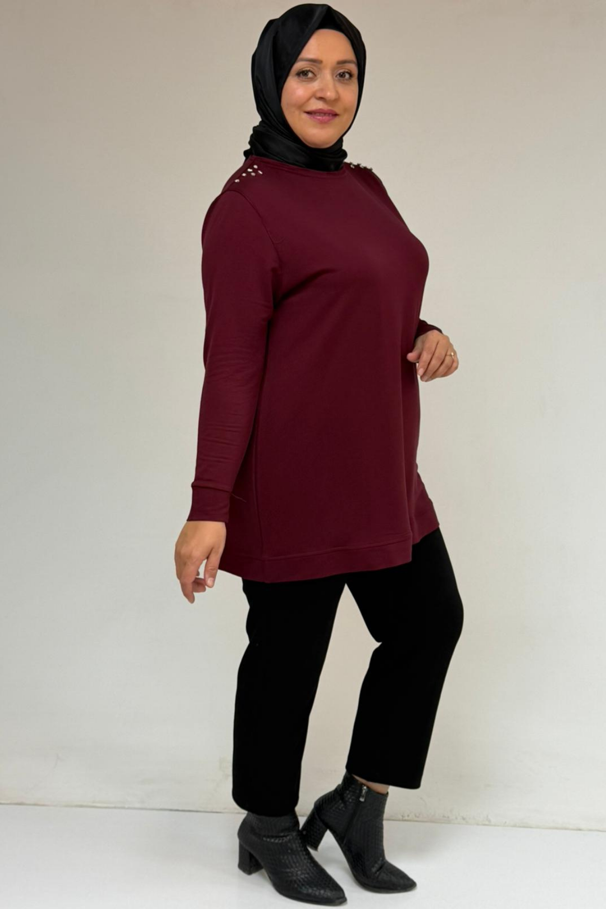 58171 Büyük Beden Omuzunda Taş Detaylı Kristal Tunik - Bordo