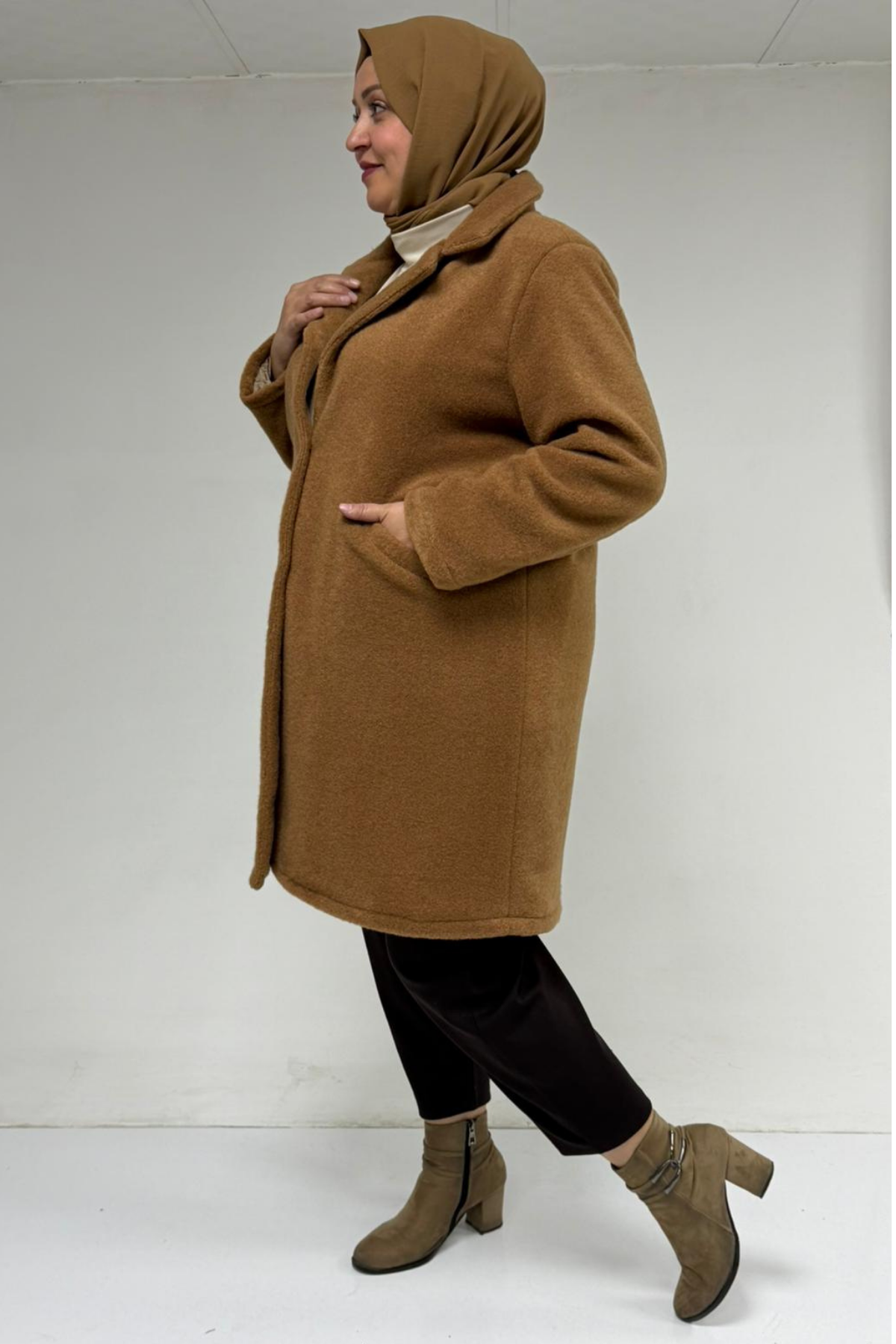 53051 Büyük Beden Keçe Kaban - Taba