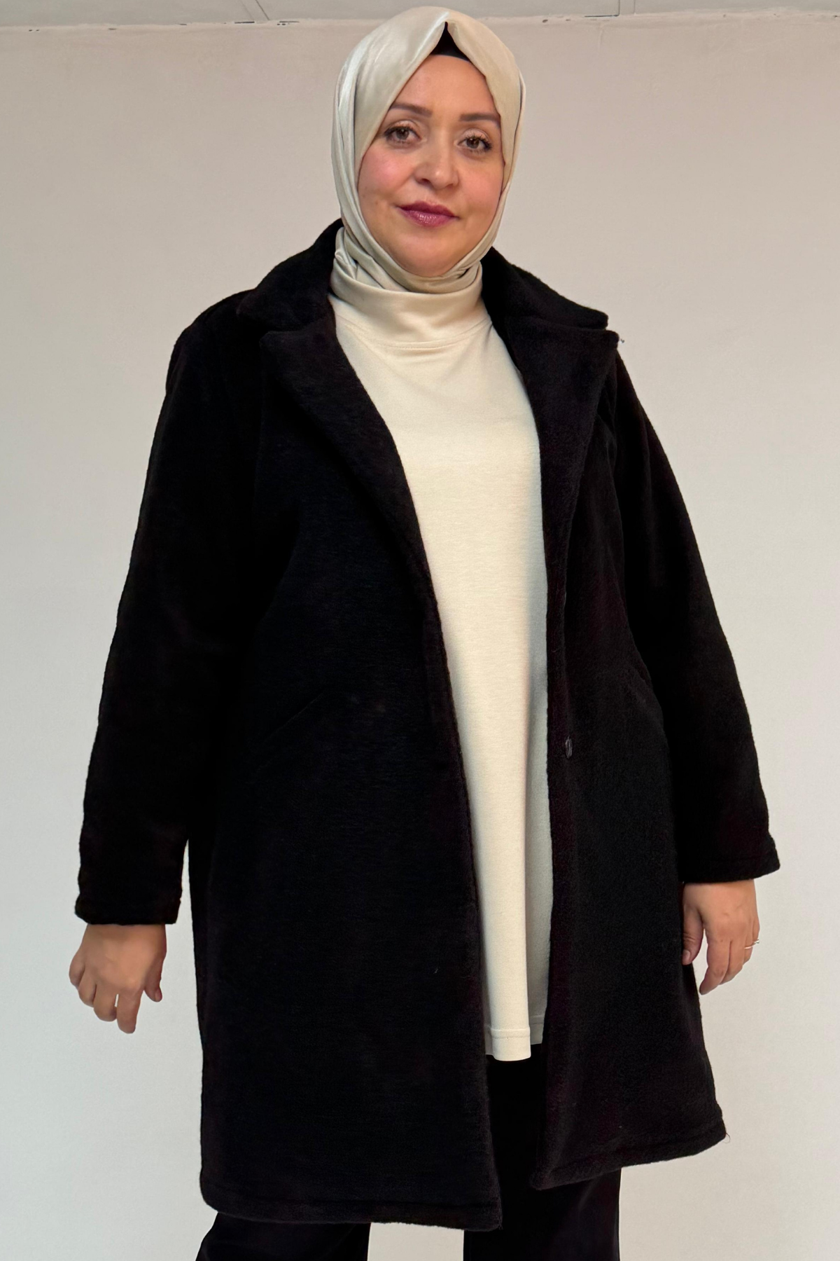 53051 Büyük Beden Keçe Kaban - Siyah