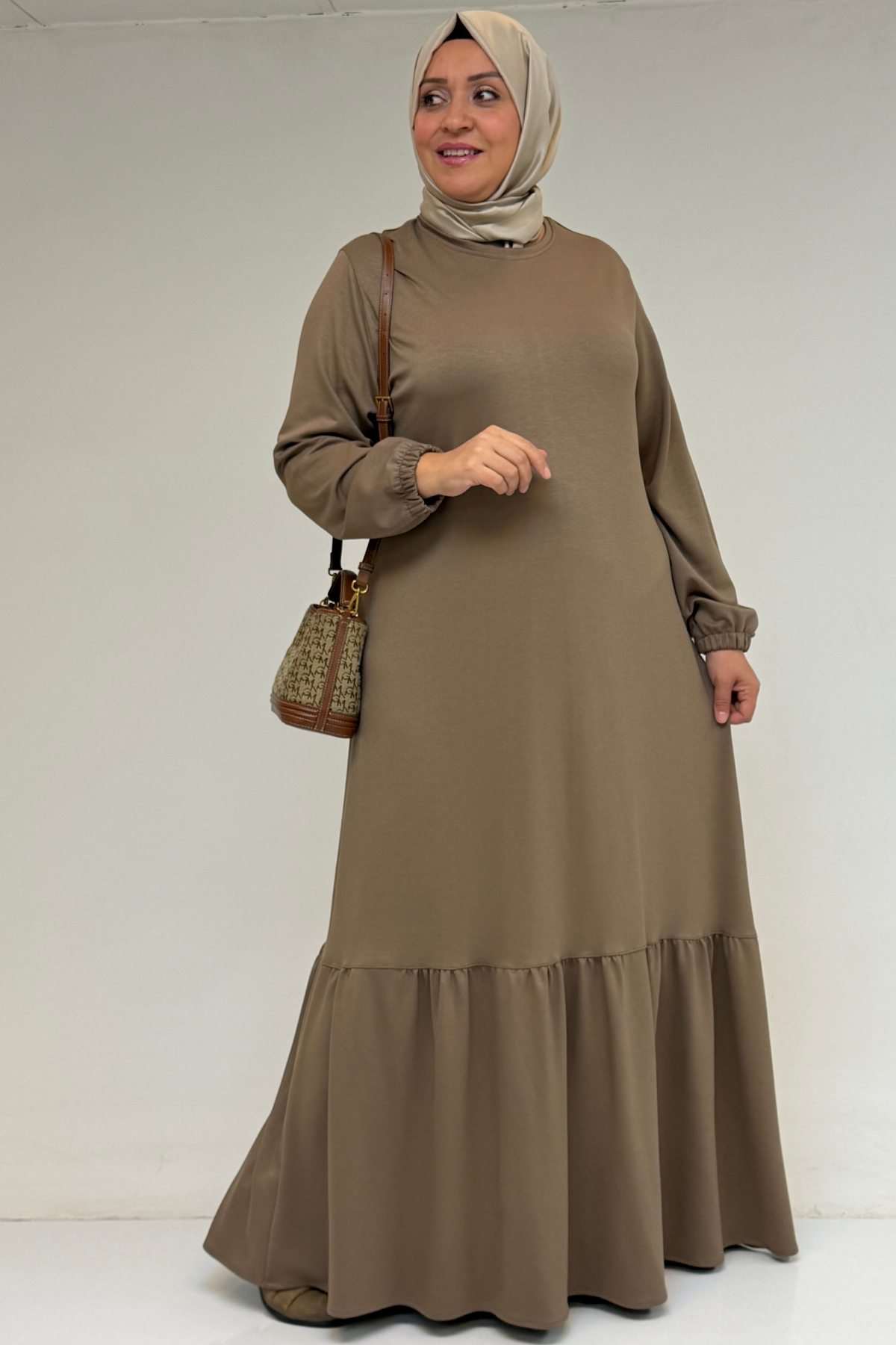 52033 Büyük Beden Eteği Fırfırlı Modal Elbise - Vizon