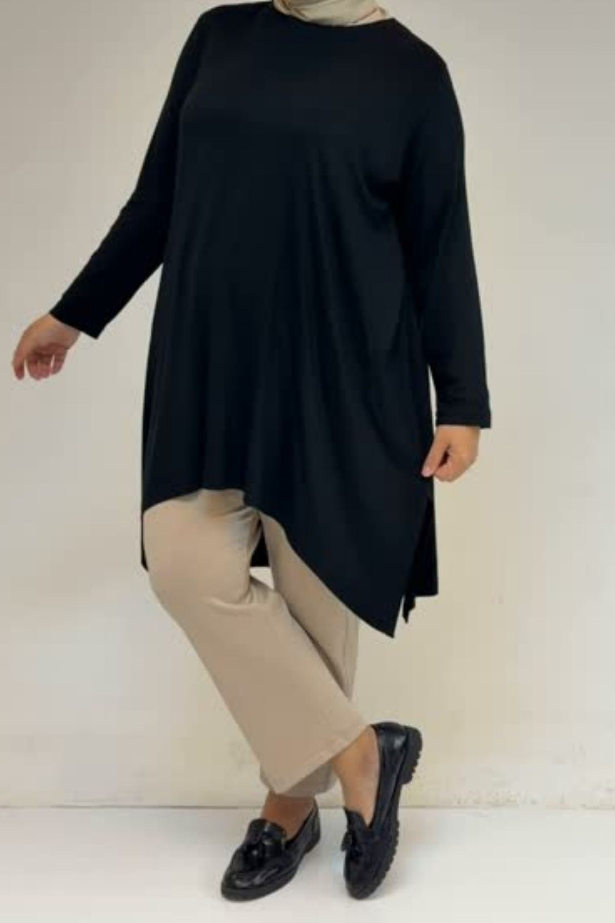 58070 Büyük Beden Asimetrik Kesim Penye Tunik - Siyah