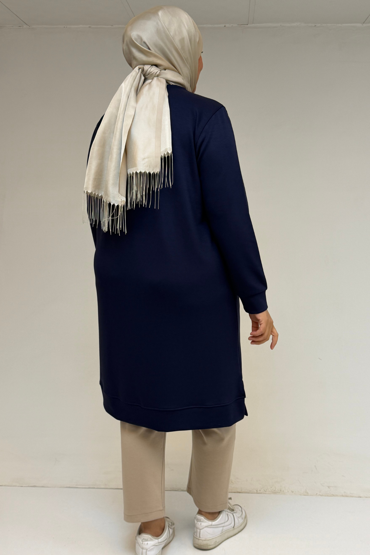 48110 Büyük Beden Batik Garni Detaylı Modal Tunik - İndigo