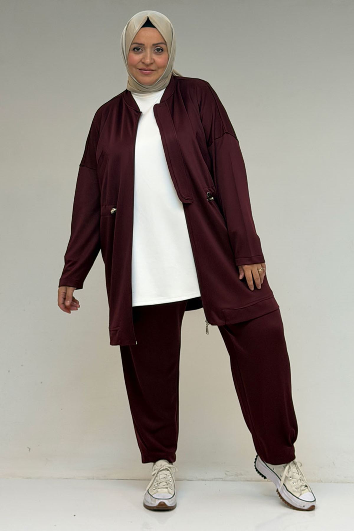 47076 Büyük Beden Belinde Lastik Detaylı Yarım Patlı Pantolonlu Takım - Bordo