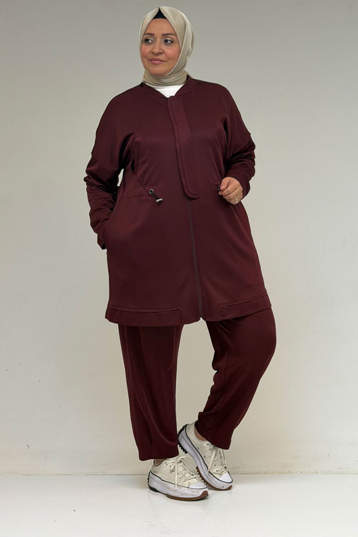 47076 Büyük Beden Belinde Lastik Detaylı Yarım Patlı Pantolonlu Takım - Bordo