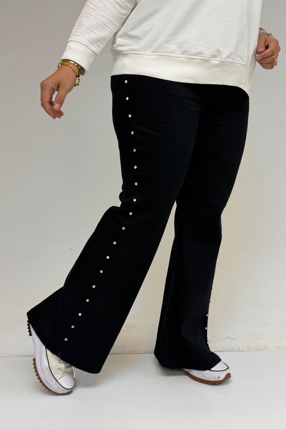 59040 Büyük Beden İspanyol  Paça Taş Baskı Detaylı Kot Pantolon - Siyah