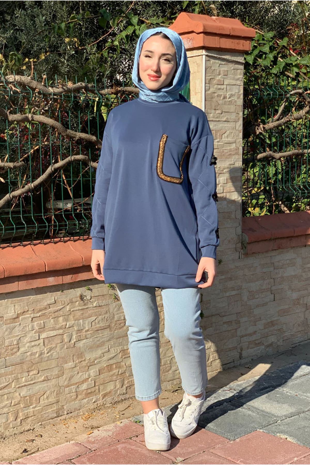 26K4446 - İNDİGO - MODAL İŞLEMELİ CEPLİ TUNİK