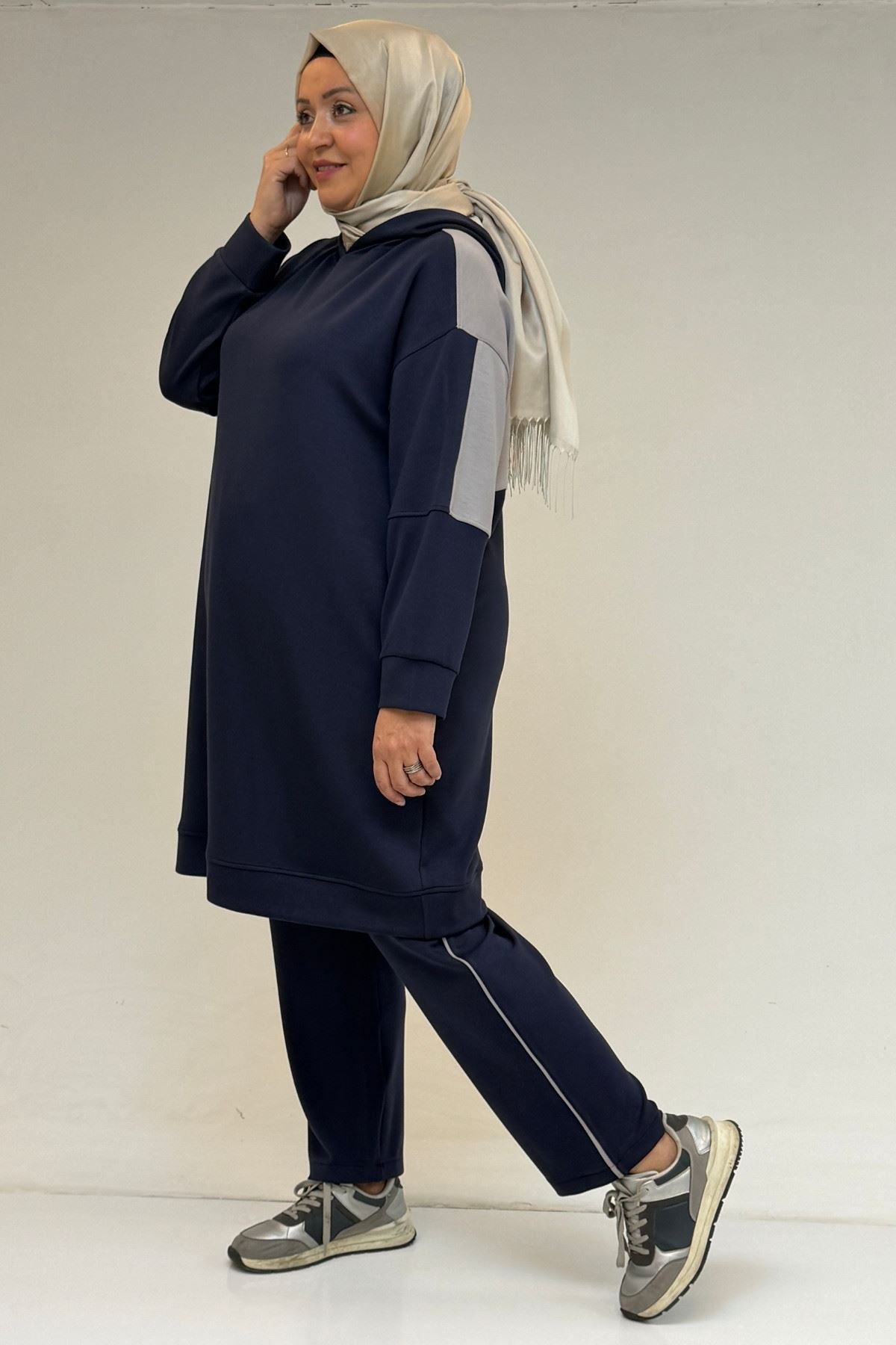 47100 Büyük Beden Garnili -Biyeli Pantolonlu Modal Takım - Lacivert