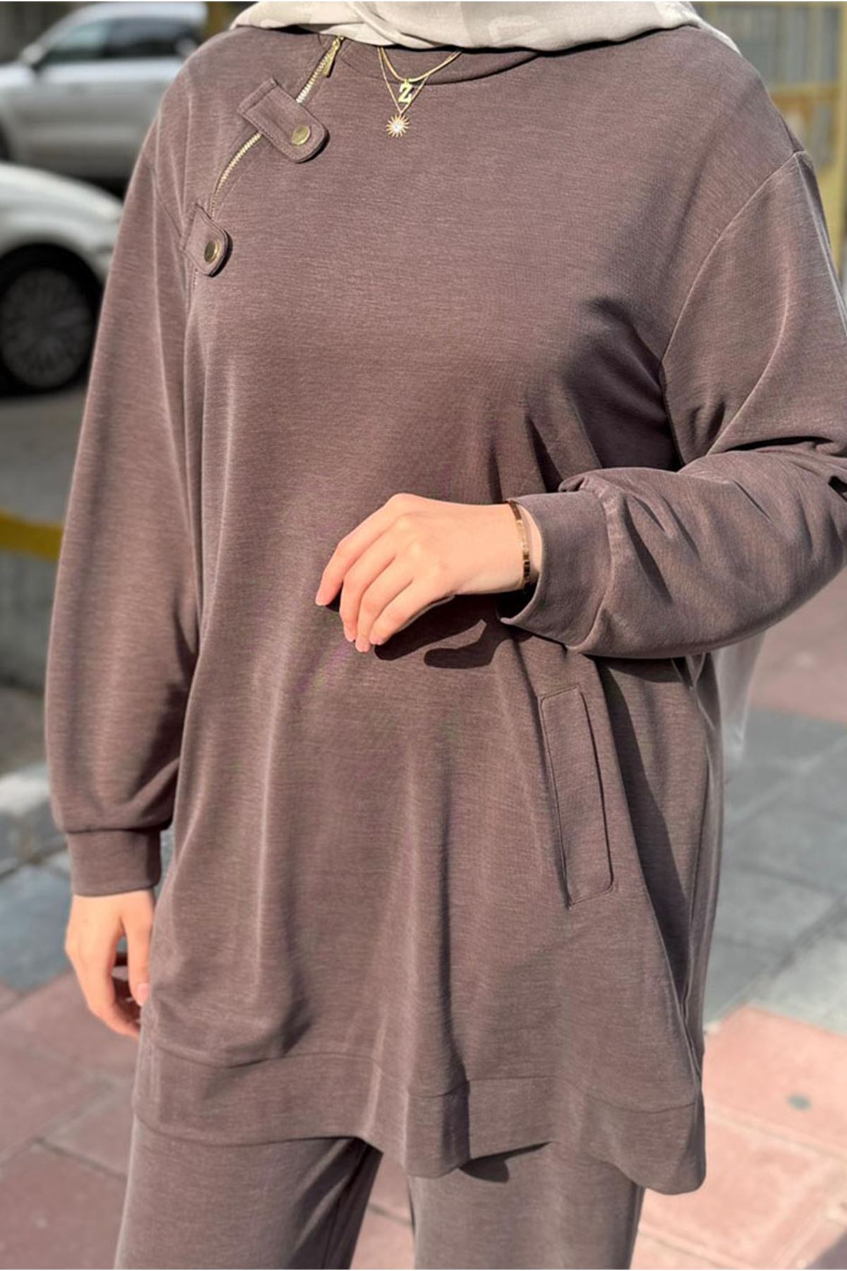 26K7562 - KAHVE - FERMUAR DETAYLI BASİC TAKIM