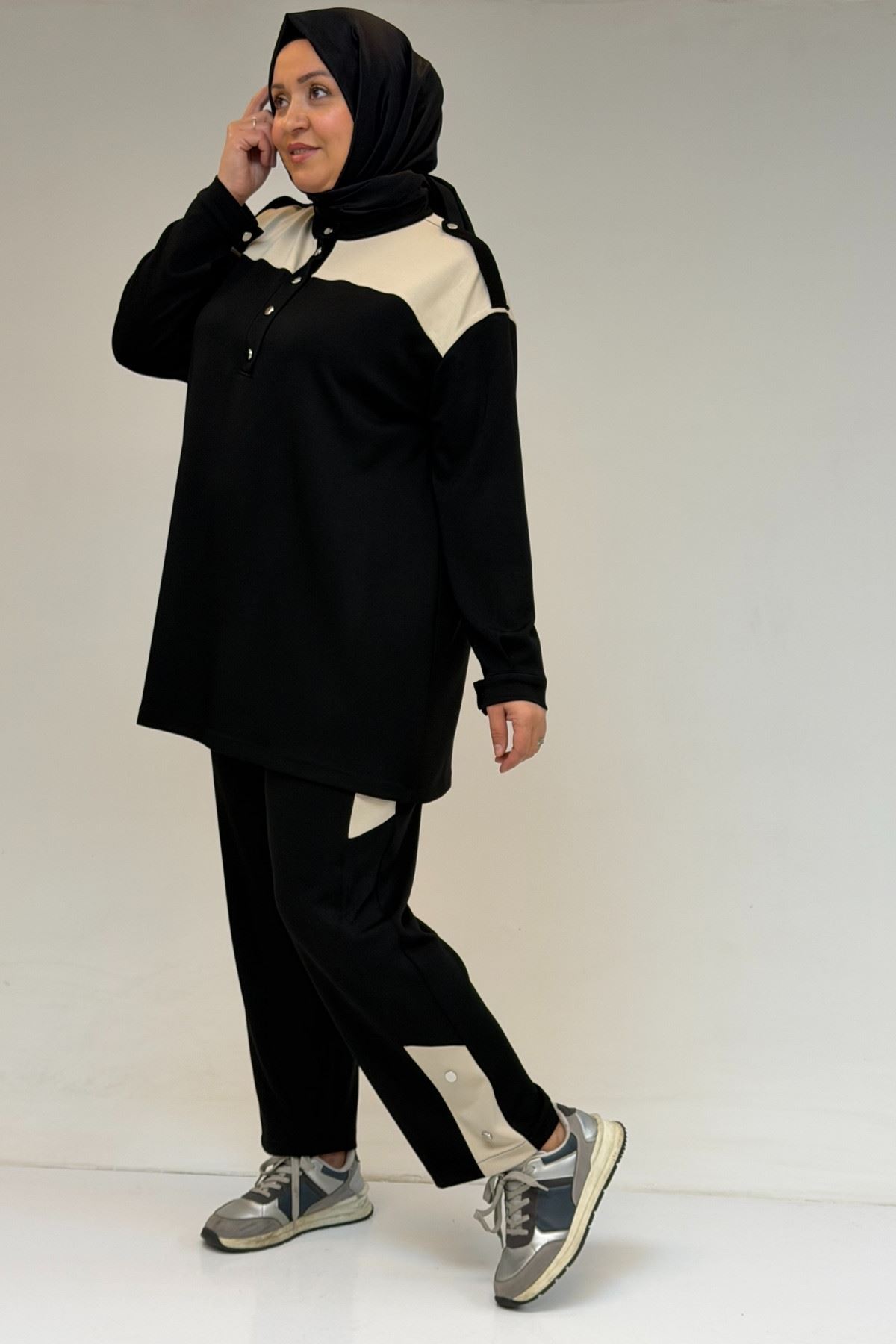 57042 Büyük Beden Yarım Patlı Çıtçıtlı Modal Pantolonlu Takım - Siyah