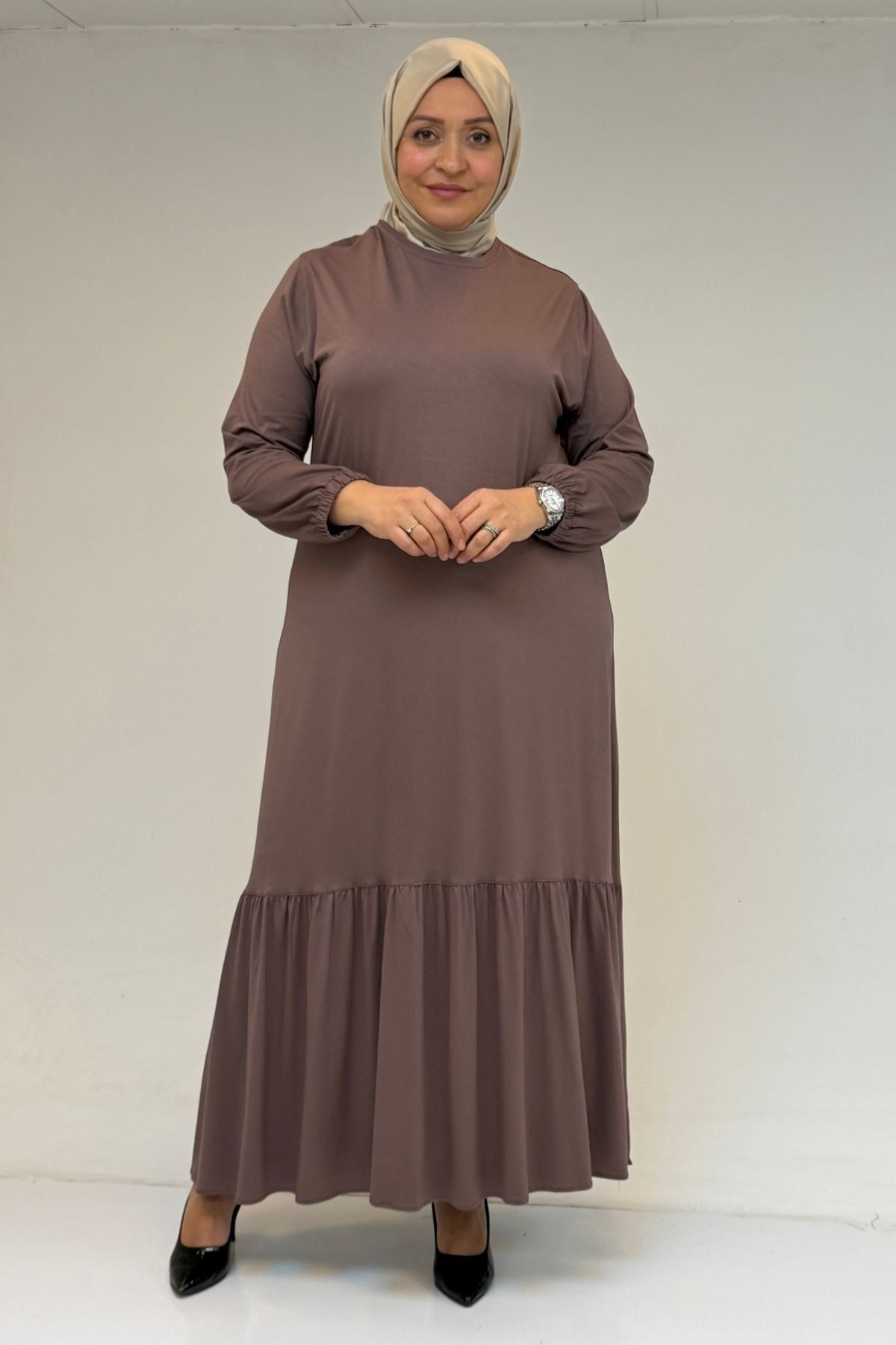 52034 Büyük Beden Eteği Fırfrılı Penye Elbise - Vizon