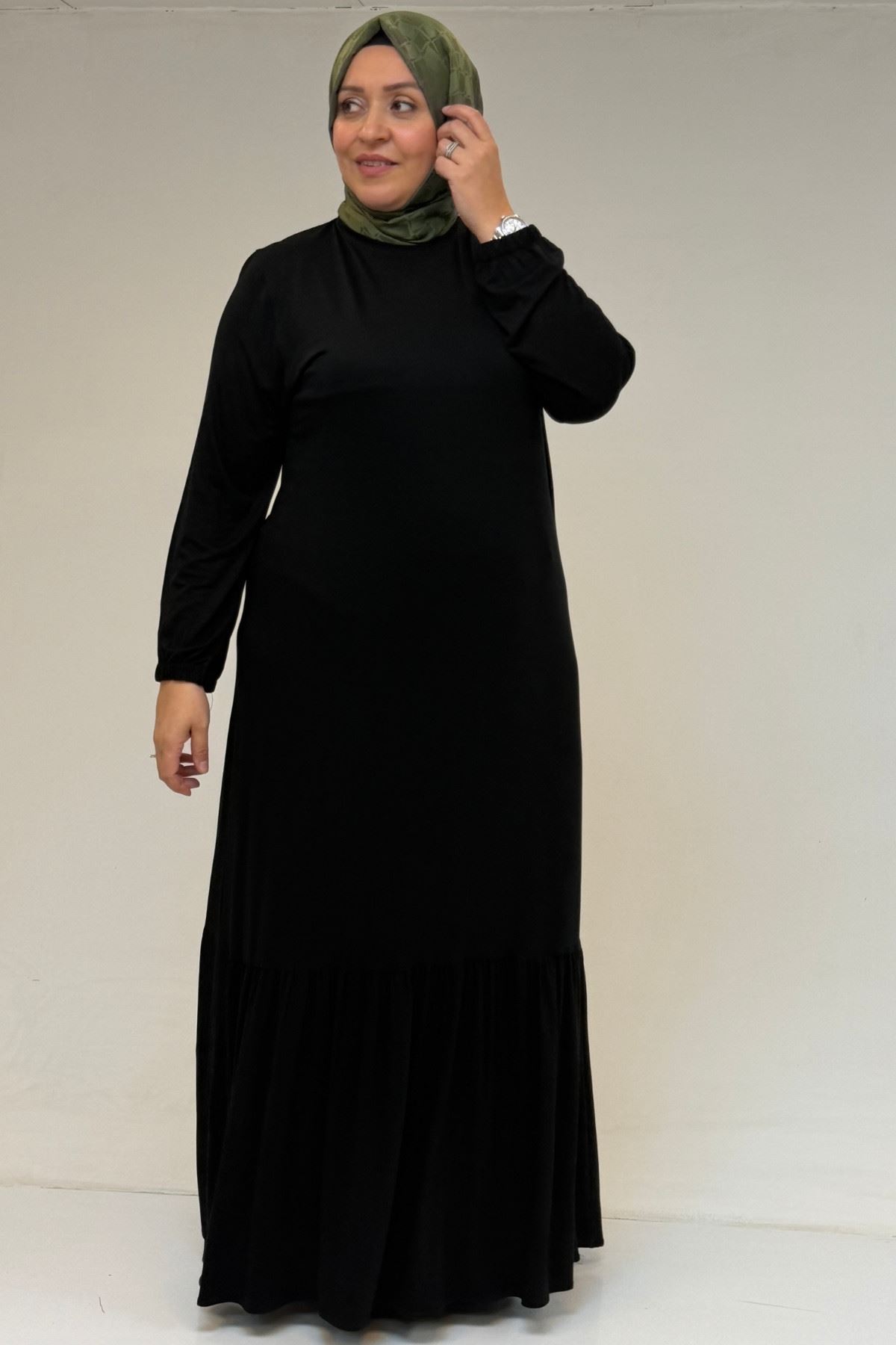 52034 Büyük Beden Eteği Fırfrılı Penye Elbise - Siyah