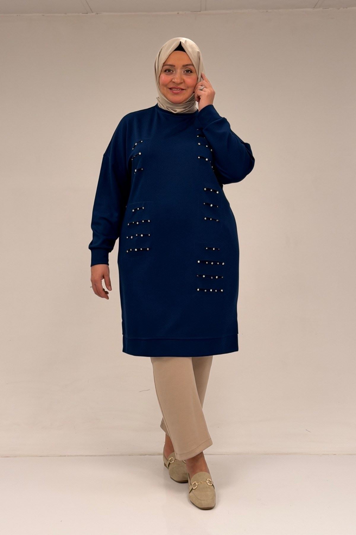 48089 Büyük Beden Beyoğlu Taşlı Modal Tunik - İndigo