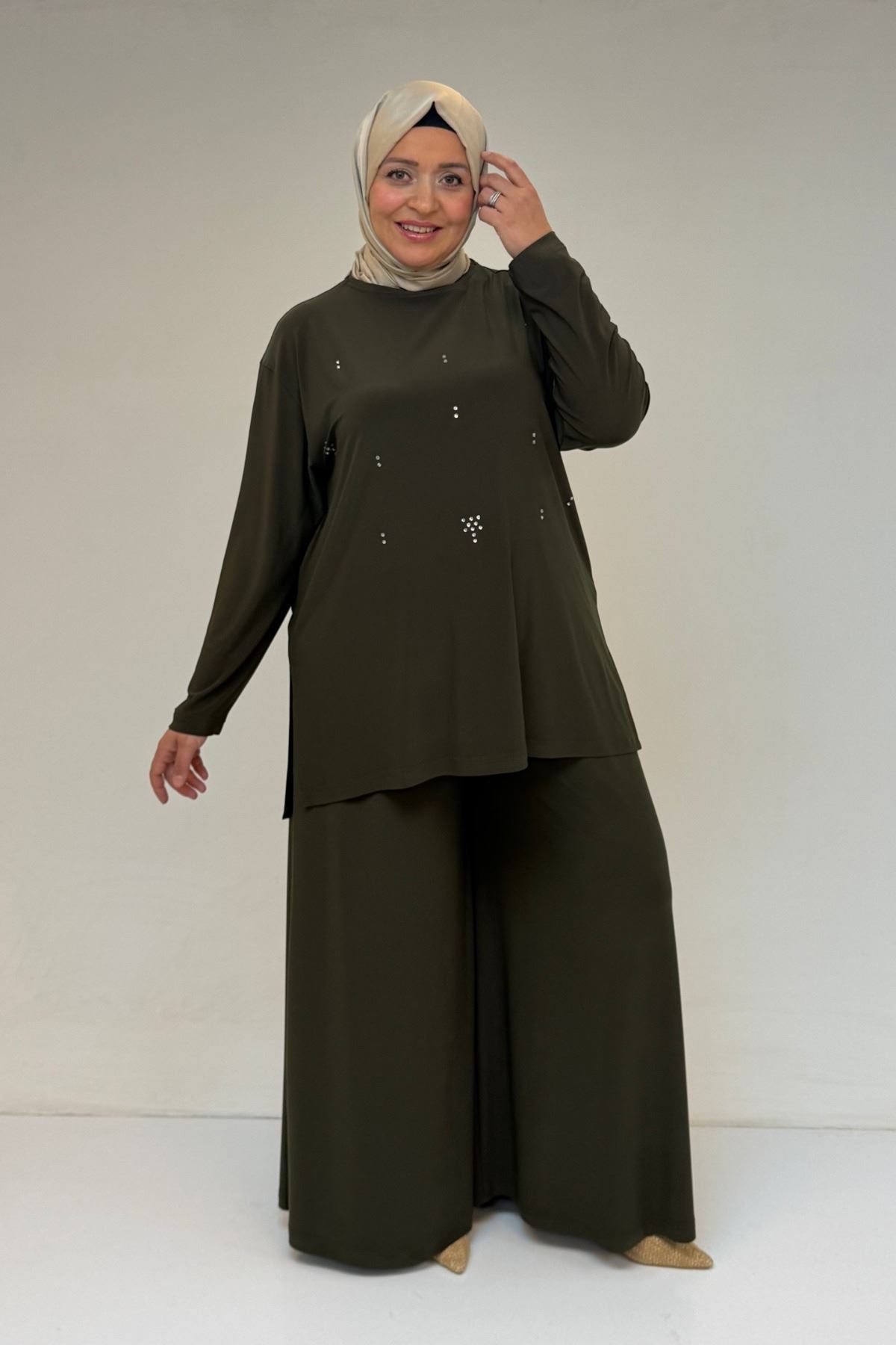 67030 Büyük Beden Yanı Yırtmaçlı Sandy Pantolonlu Takım - Haki