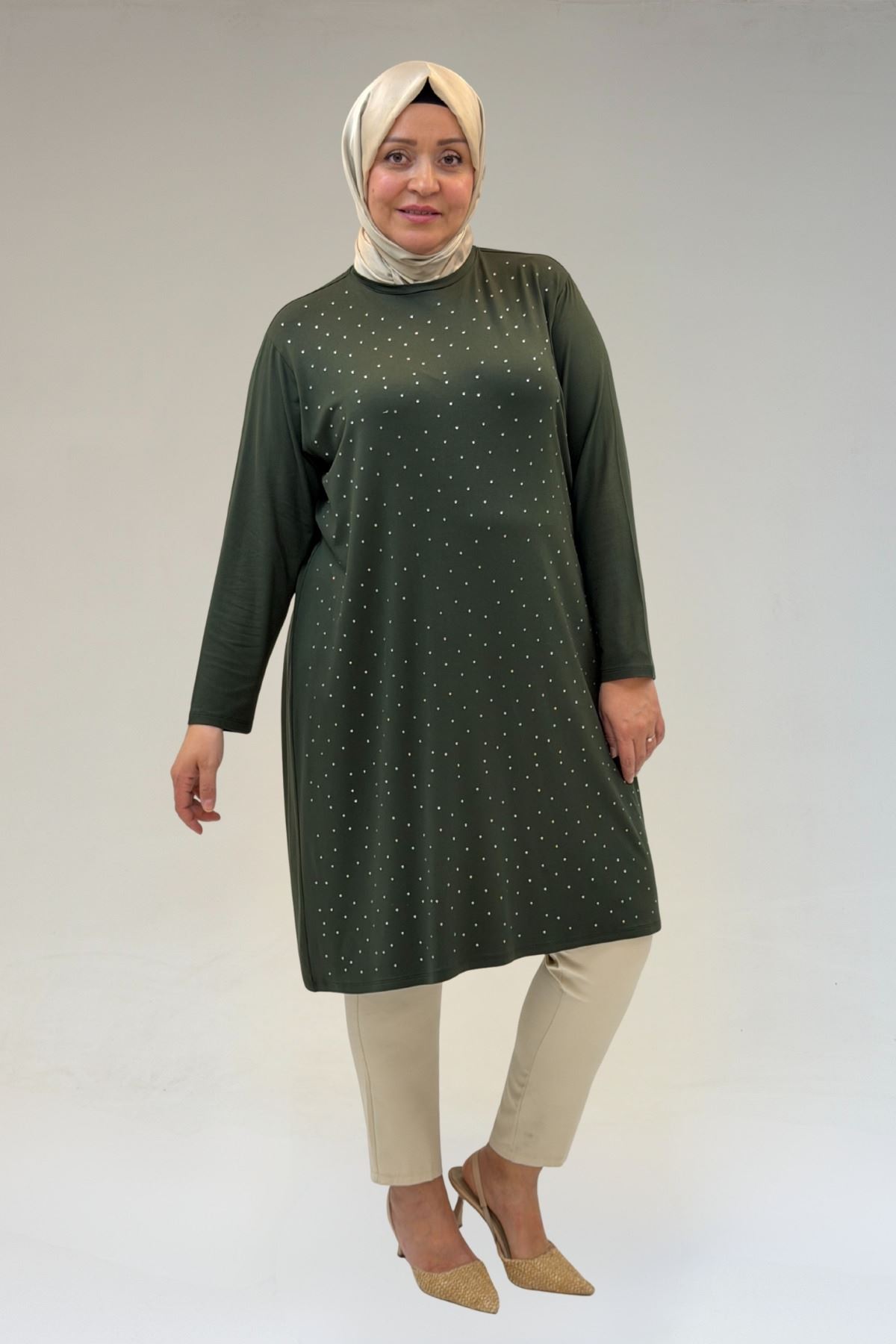 68001 Büyük Beden Önü Taş Baskı Detaylı Penye Tunik - Haki