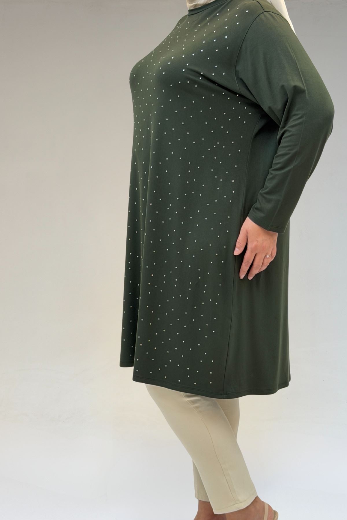 68001 Büyük Beden Önü Taş Baskı Detaylı Penye Tunik - Haki