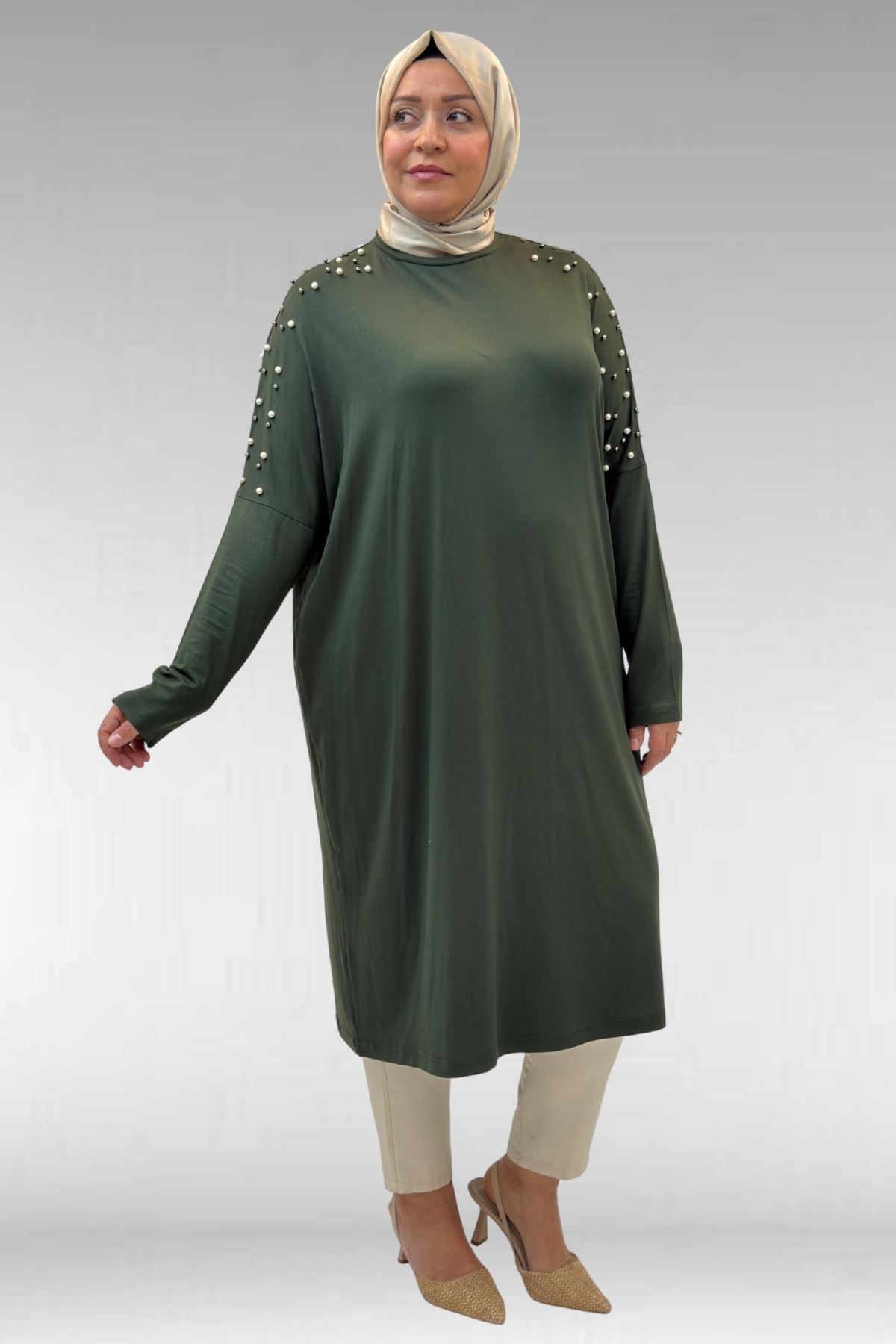 68012 Büyük Beden Omuzları Taş Detaylı Penye Tunik - Haki