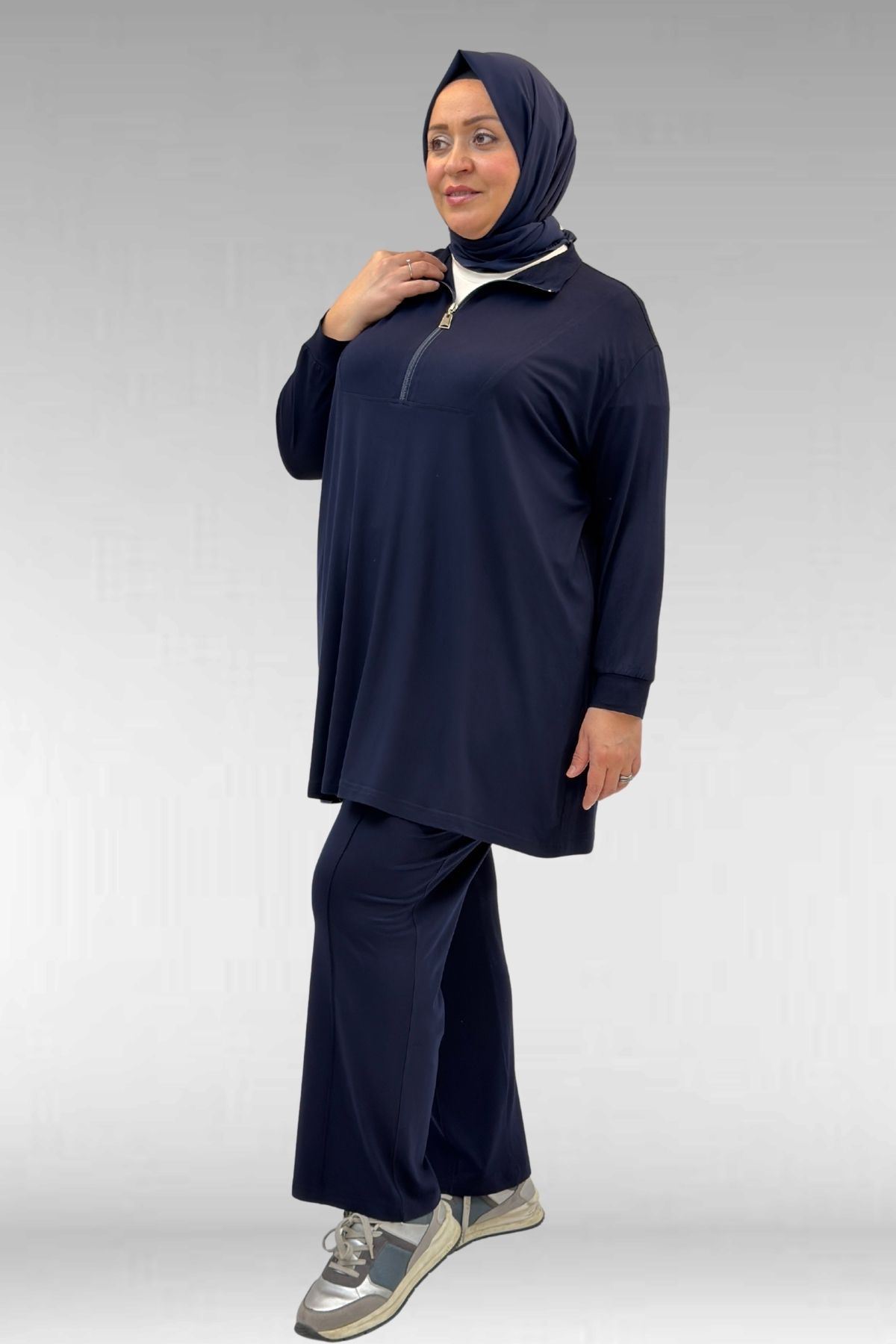 67014 Büyük Beden Parçalı Yakalı Fermuarlı Pantolonlu Penye Takım - Lacivert