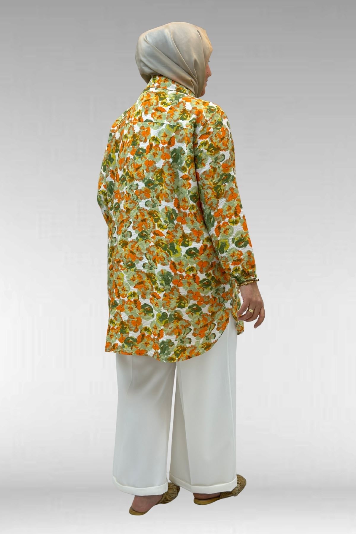 68010 Büyük Beden Yanları Yırtmaçlı Kolları Lastikli Mango Tunik - Çiçek Desen Yeşil