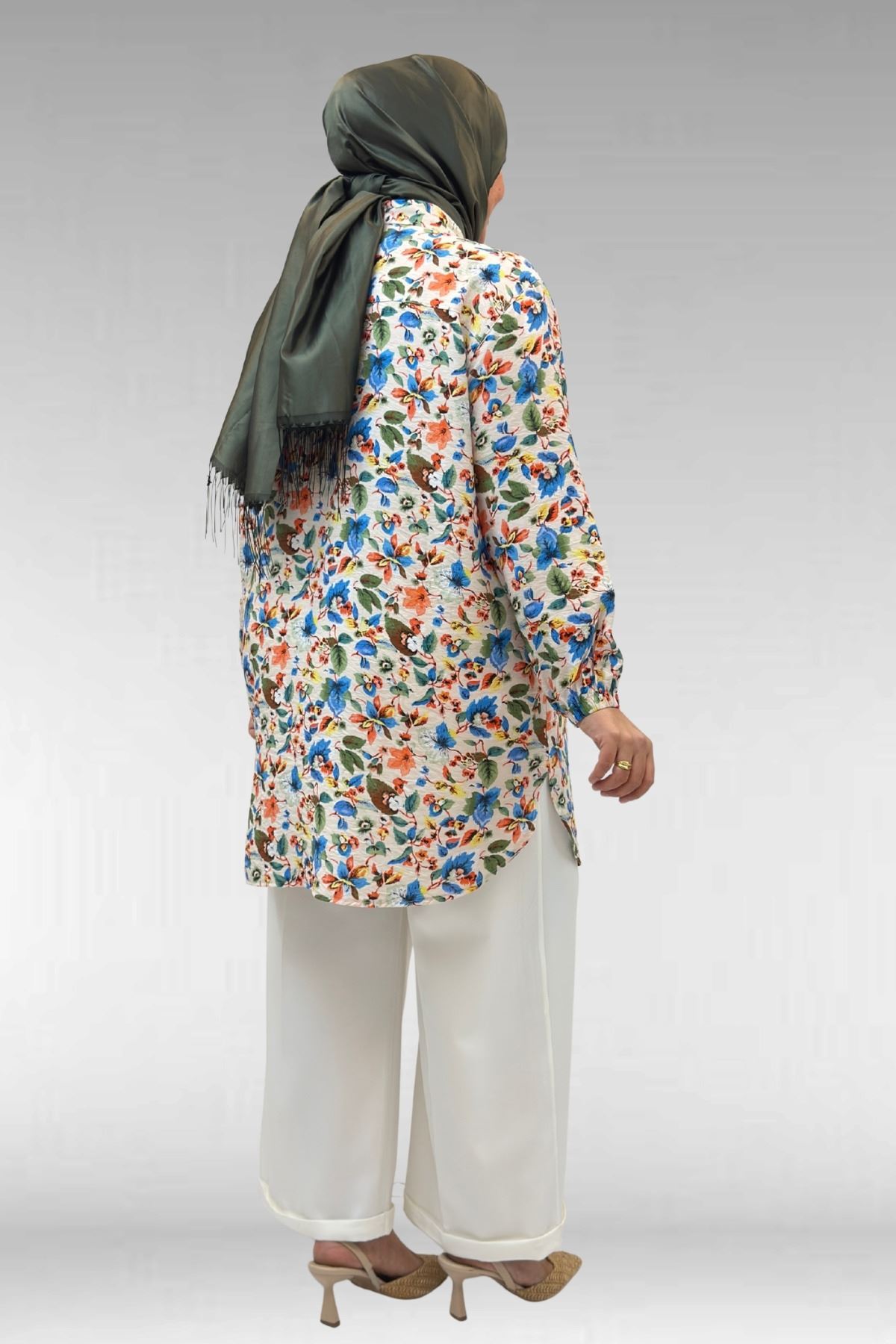 68010 Büyük Beden Yanları Yırtmaçlı Kolları Lastikli Mango Tunik - Desenli Taş