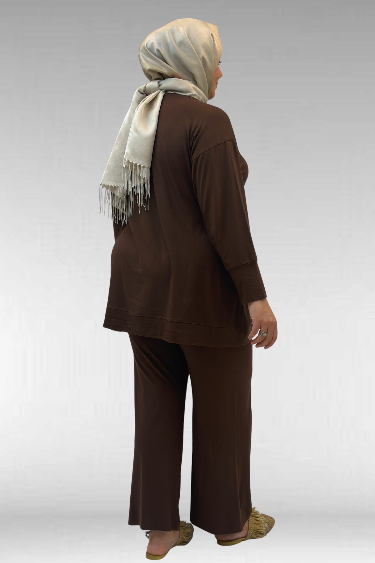 67007 Büyük Beden Kol Ve Etek Ucu Kendinden Ribanalı Pantolonlu Takım - Kahve