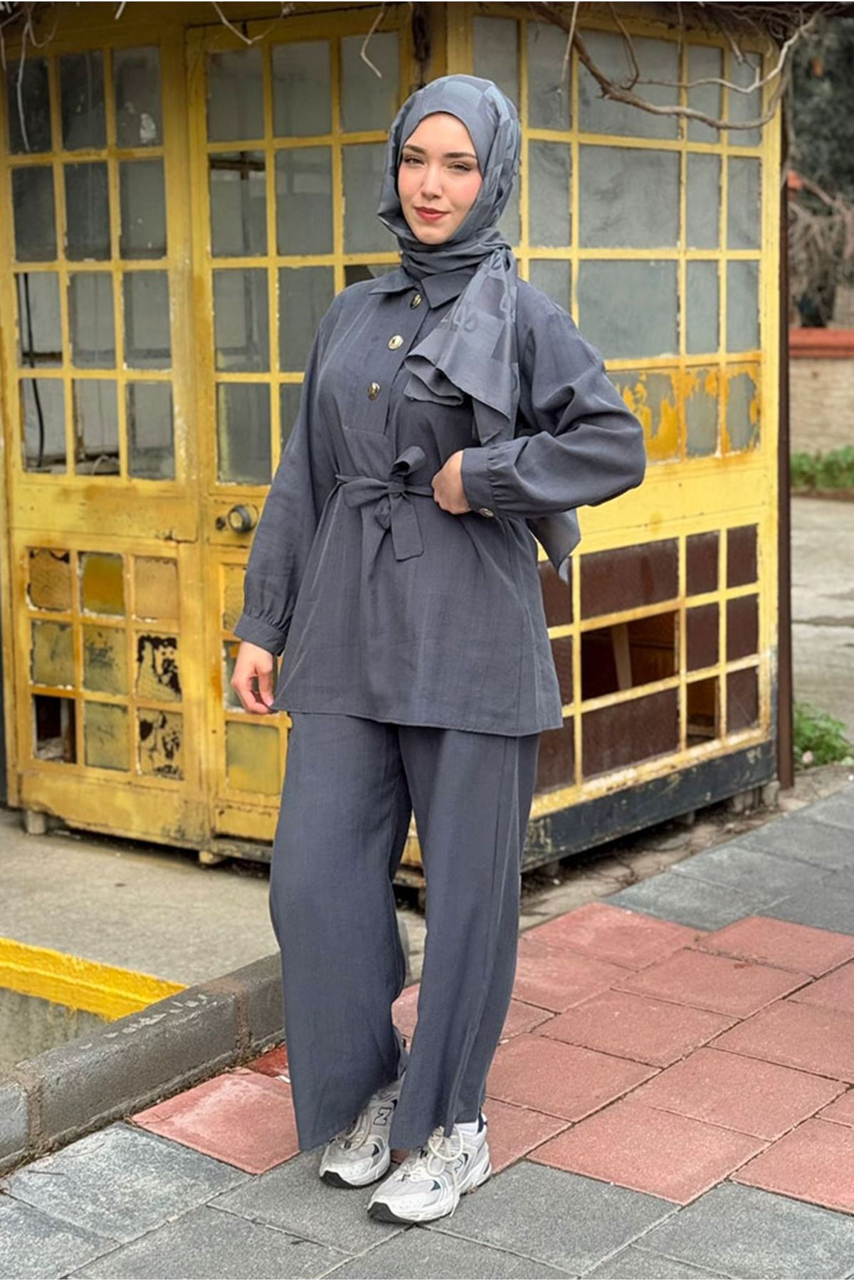 26Y6635 - KOYU GRİ - ALTIN DÜĞME BOL PAÇA TAKIM