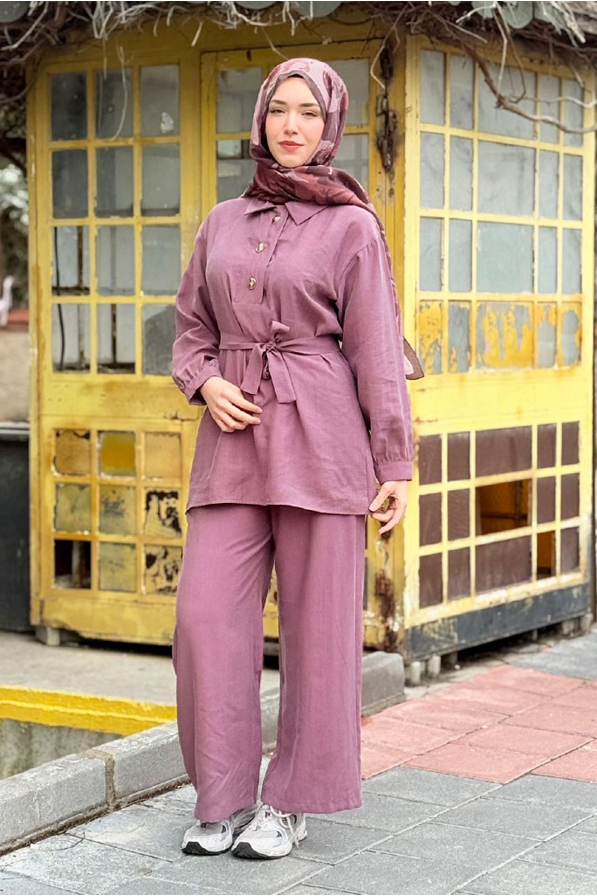 26Y6635 - GÜL KURUSU - ALTIN DÜĞME BOL PAÇA TAKIM 