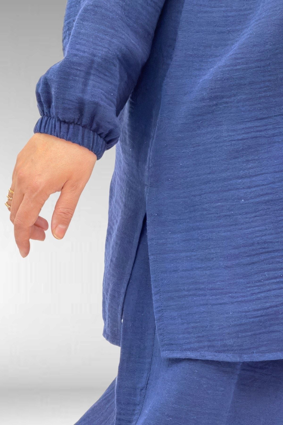 67039 Büyük Beden Yarım Patlı Sıfır Yaka Müslin Pantolonlu Takım - Lacivert