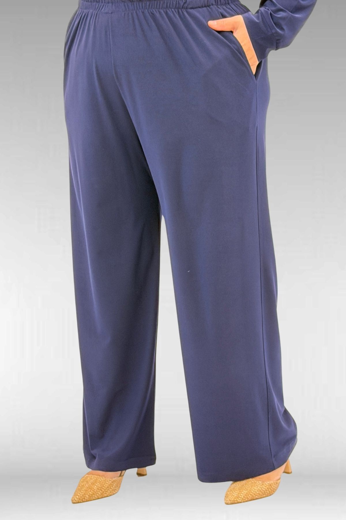 67022 Büyük Beden Omzu Taş Detaylı Sandy Pantolonlu Takım - Lacivert