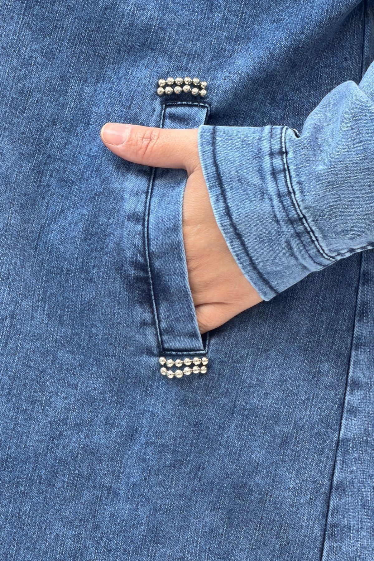 53022 Büyük Beden Yıldız İnci Çakma Detaylı Kot Ceket - Mavi