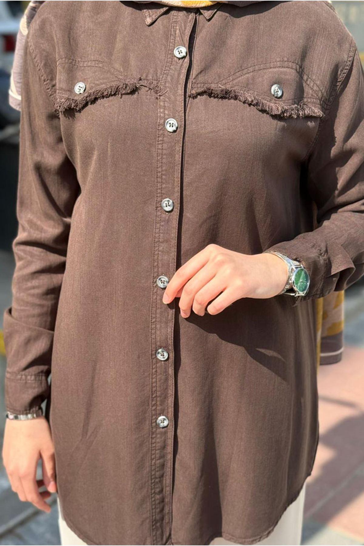 26Y7096 -  KAHVE - PÜSKÜL CEP DETAY TENCEL GÖMLEK