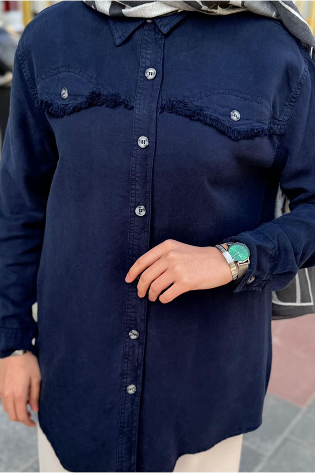 26Y7096 -  LACİVERT - PÜSKÜL CEP DETAY TENCEL GÖMLEK 