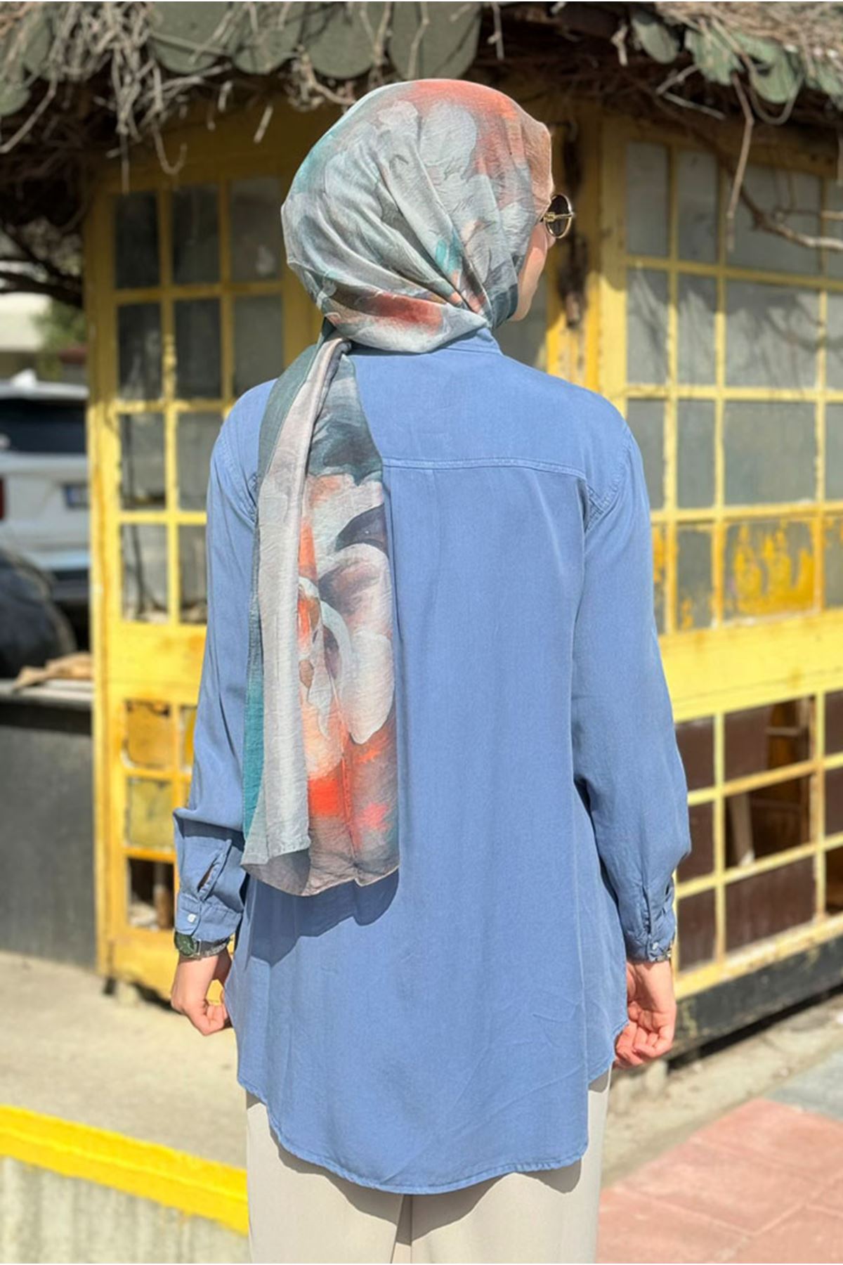 26Y7094 - MAVİ - ÇİÇEK TAŞLI TENCEL GÖMLEK 