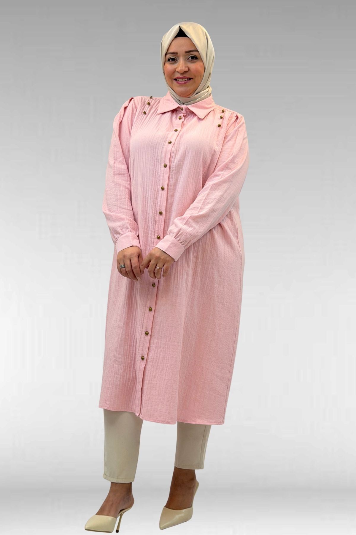 68021 Büyük Beden Düğme Detaylı Müslin Gömlek - Şeker Pembesi