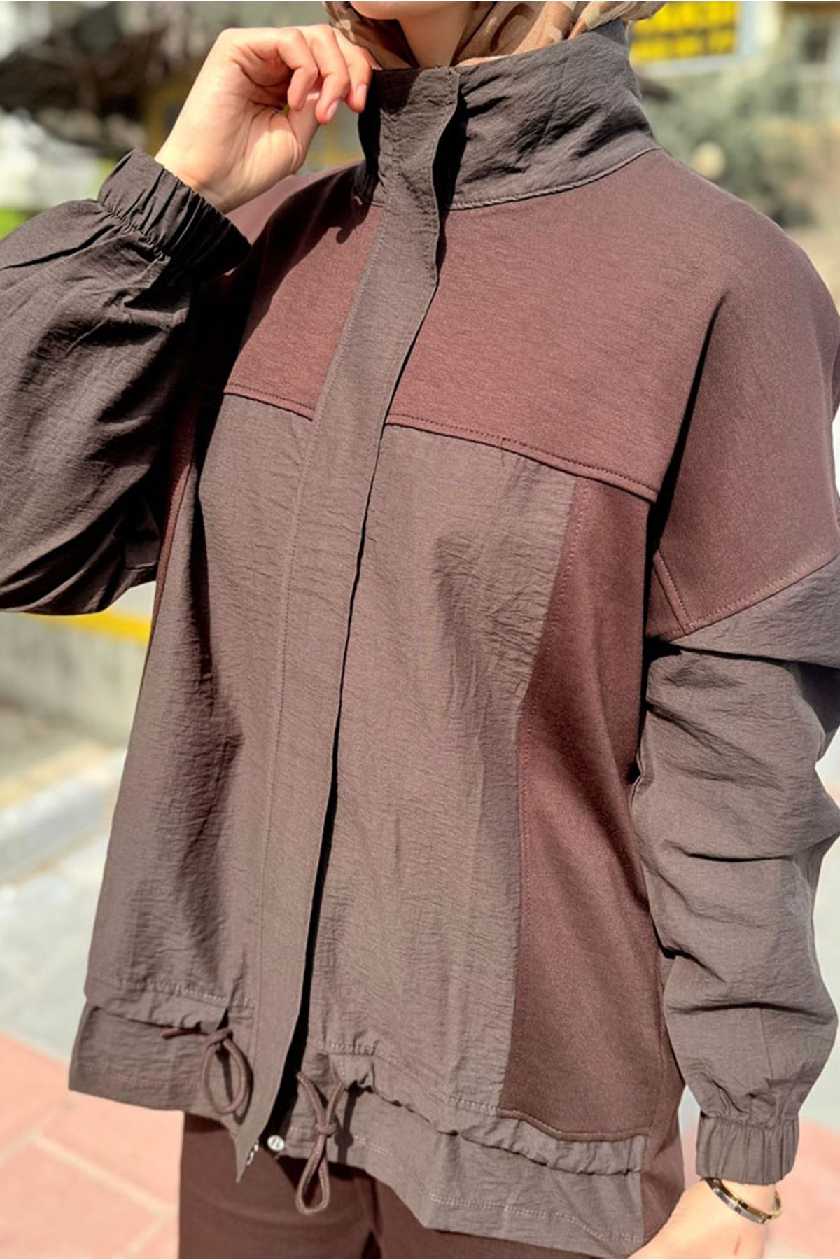 26Y6675 - KAHVE - GARNİ DETAYLI BAĞCIKLI TAKIM 