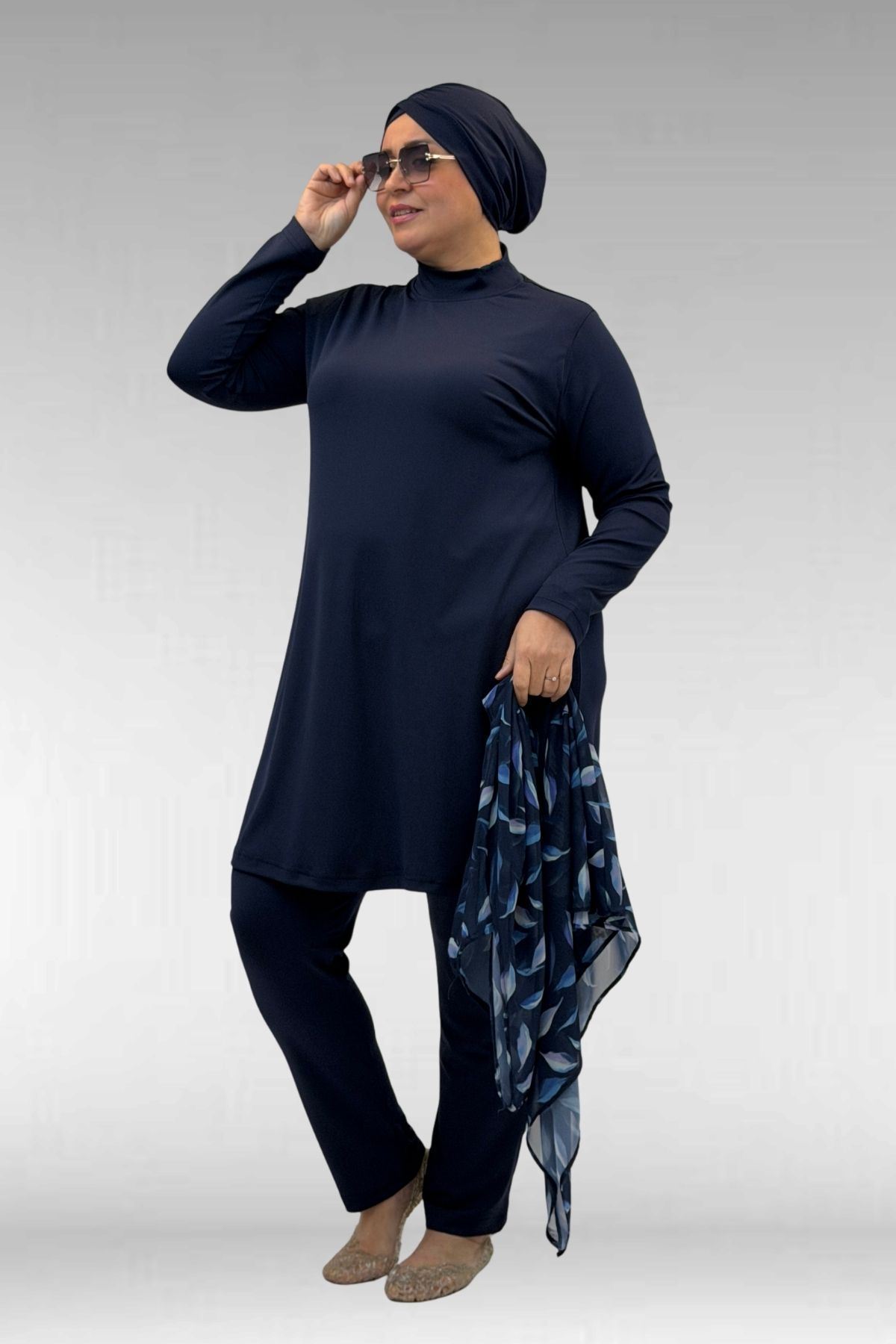 1723 Büyük Beden Uzunkol Şifon Pareolu Tesettür Mayo - Yaprak Desenli Lacivert