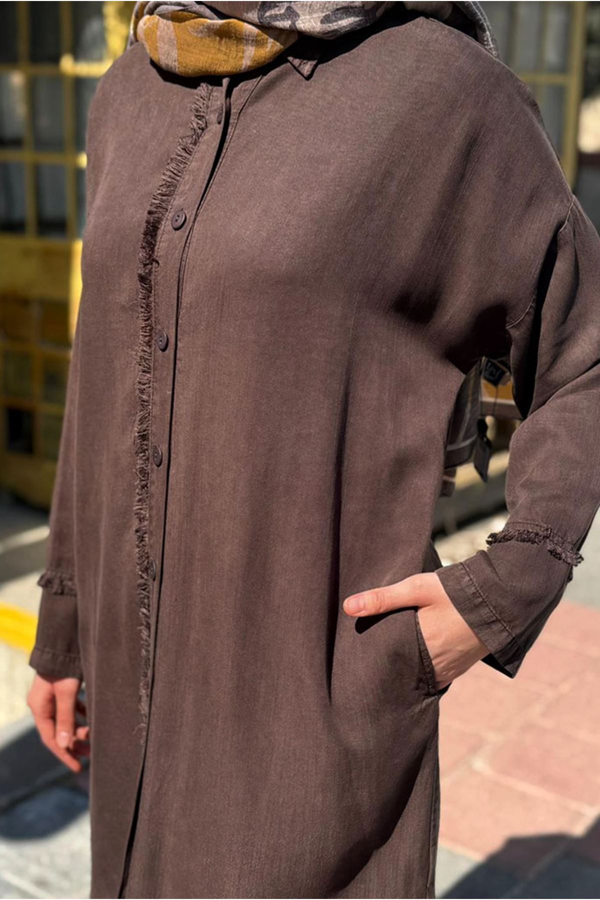 26Y7086 - KAHVE -  UZUN PÜSKÜL DETAY TENSEL GÖMLEK