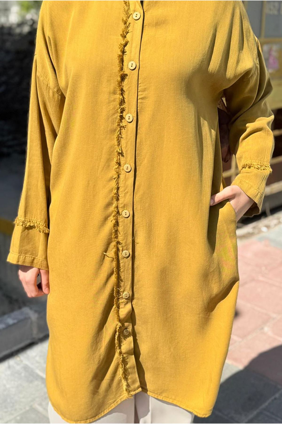 26Y7086 - YAĞ YEŞİLİ -  UZUN PÜSKÜL DETAY TENSEL GÖMLEK