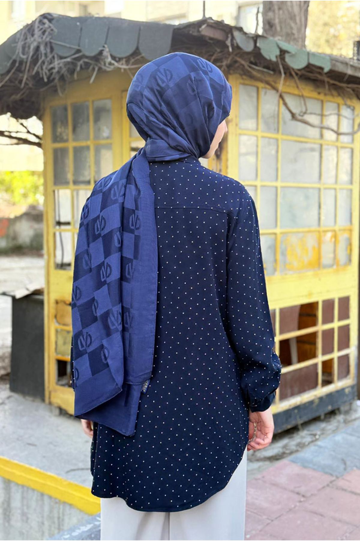 26Y6510 - LACİVERT - TAŞLI TENCEL GÖMLEK