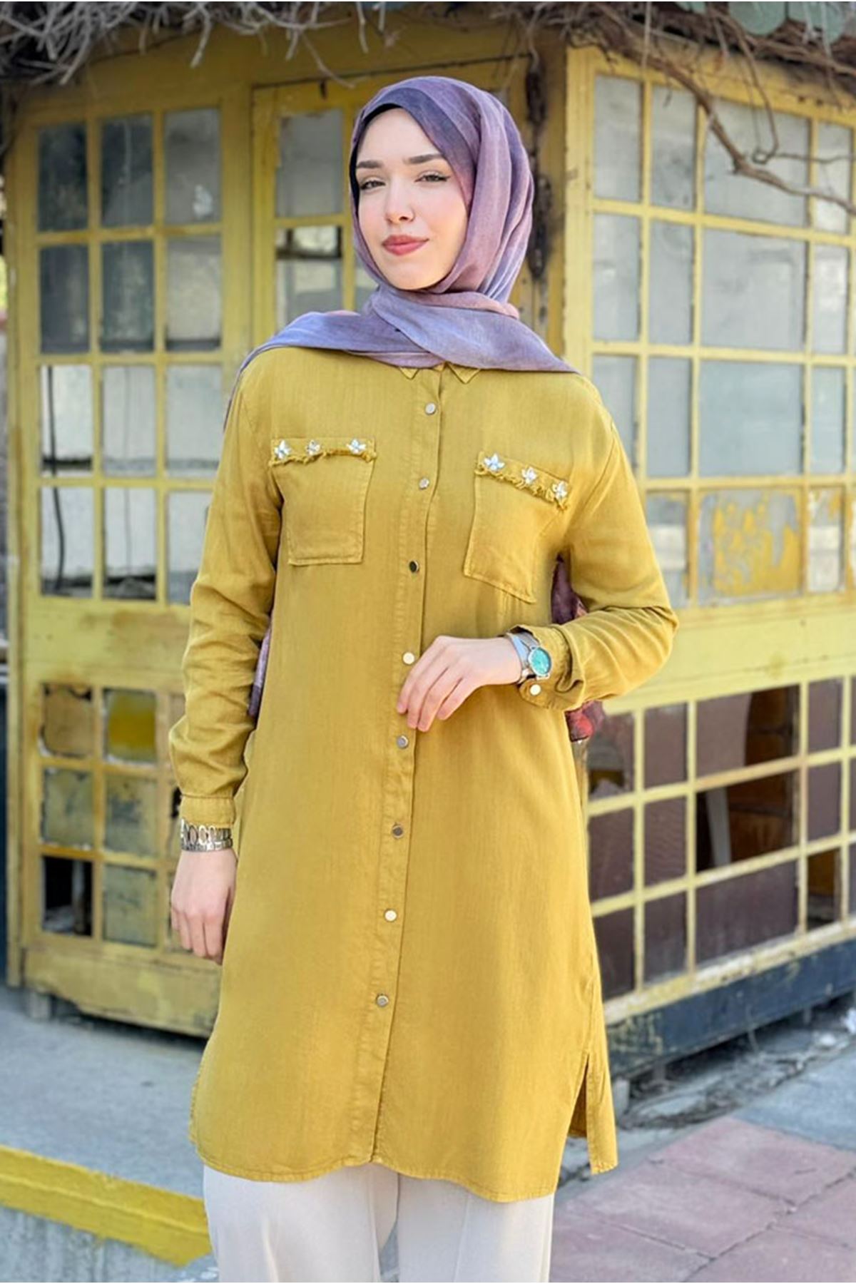 26Y6525 - HARDAL - TAŞLI PÜSKÜL DETAY UZUN TENCEL GÖMLEK