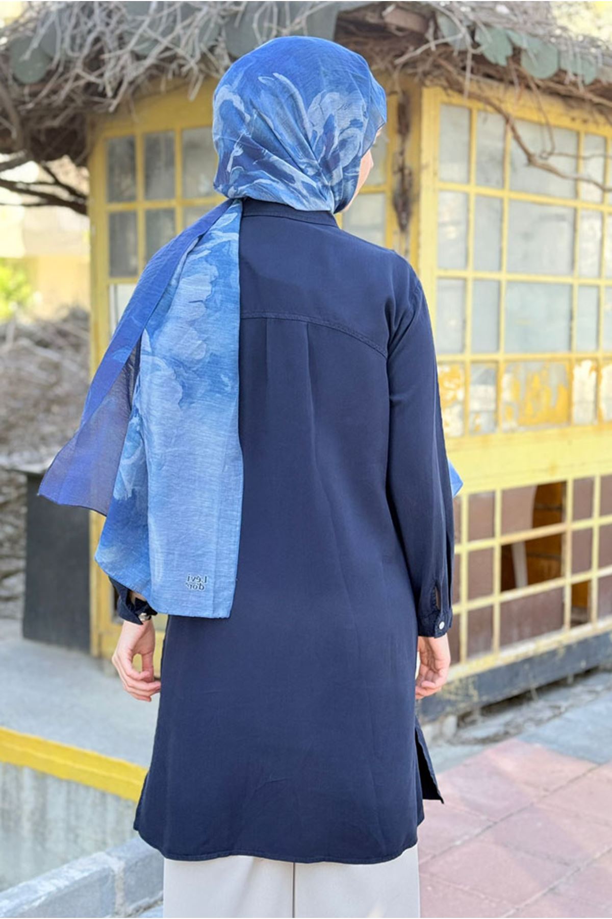 26Y6525 - LACİVERT - TAŞLI PÜSKÜL DETAY UZUN TENCEL GÖMLEK