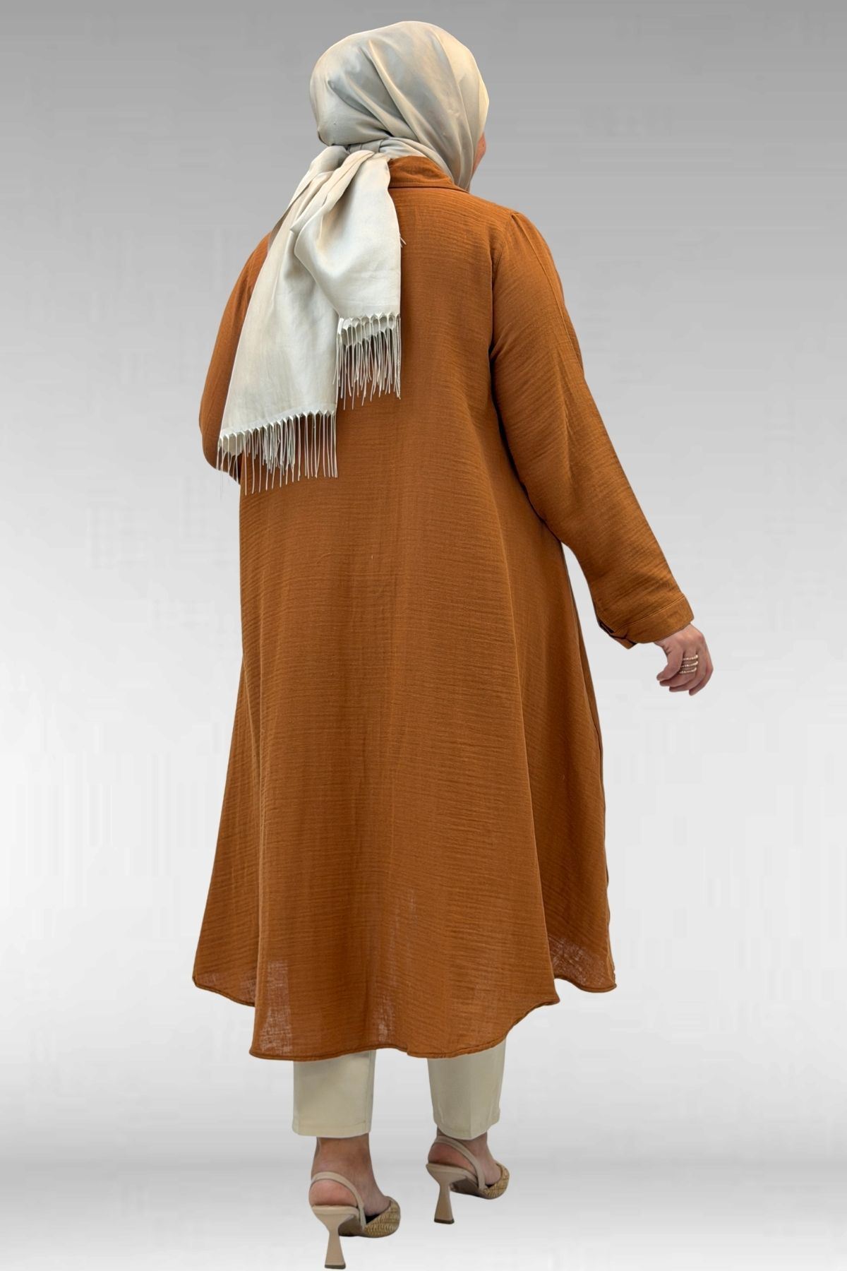 58093 Büyük Beden Mevlana Kesim Müslin Gömlek - Tarçın