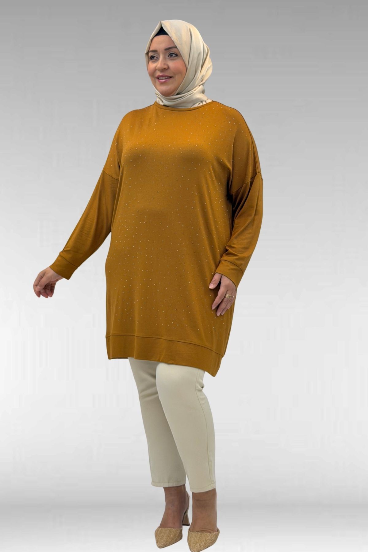 68001 Büyük Beden Önü Taş Baskı Detaylı Penye Tunik - Hardal