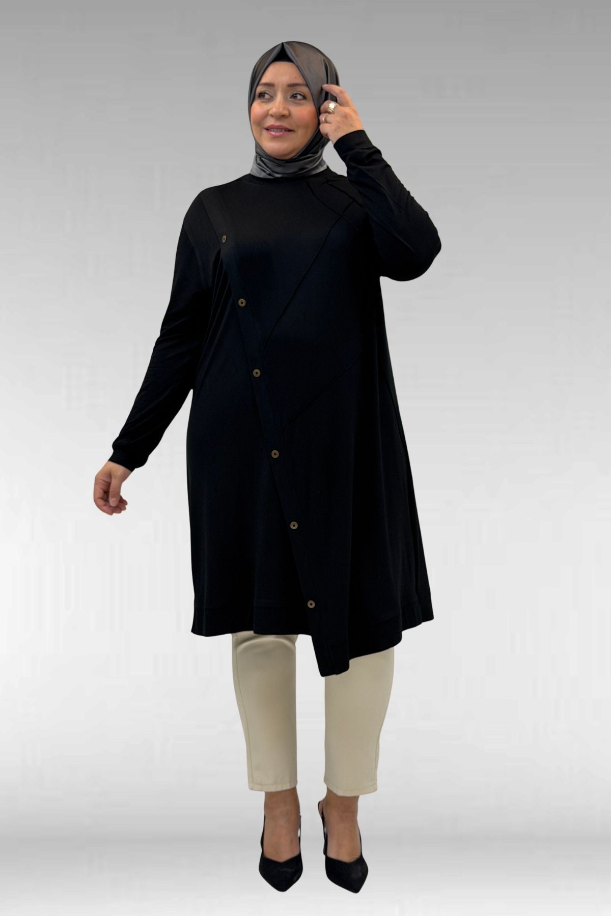 68006 Büyük Beden Pat Üzeri Düğme Detaylı Penye Tunik - Siyah